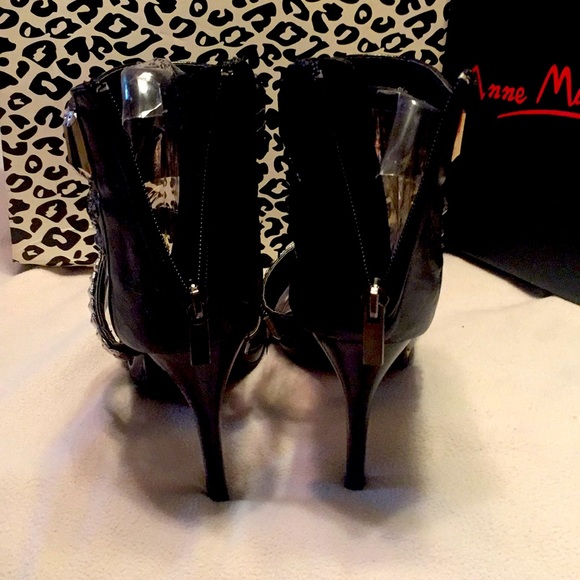 Rhinestone embellished strap heels - Picture 3 of 3